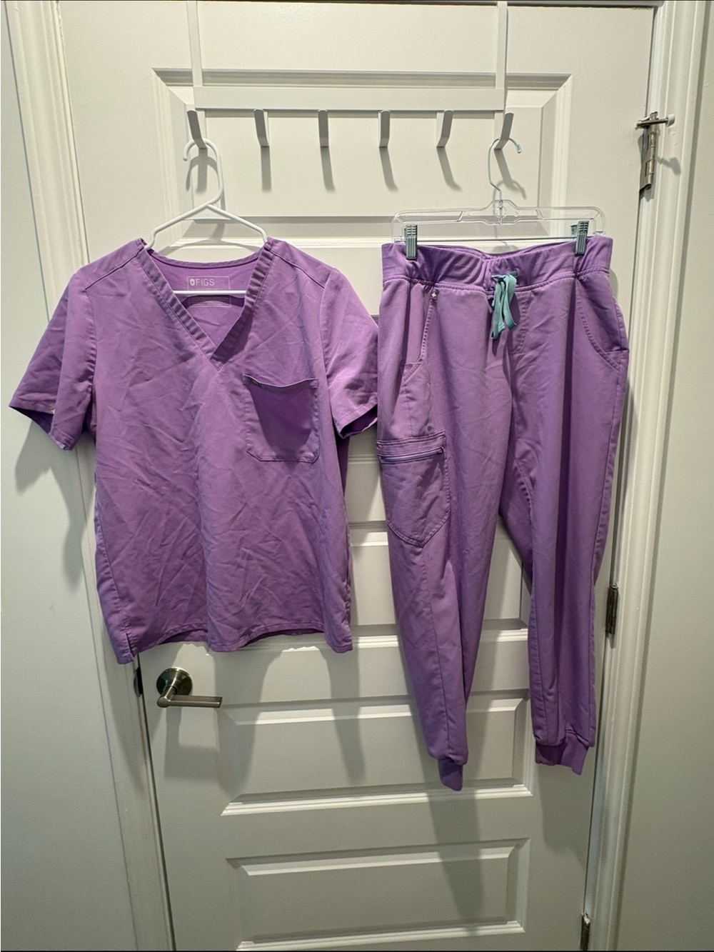 Figs Lavender Purple Scrub-Style Scrub Set